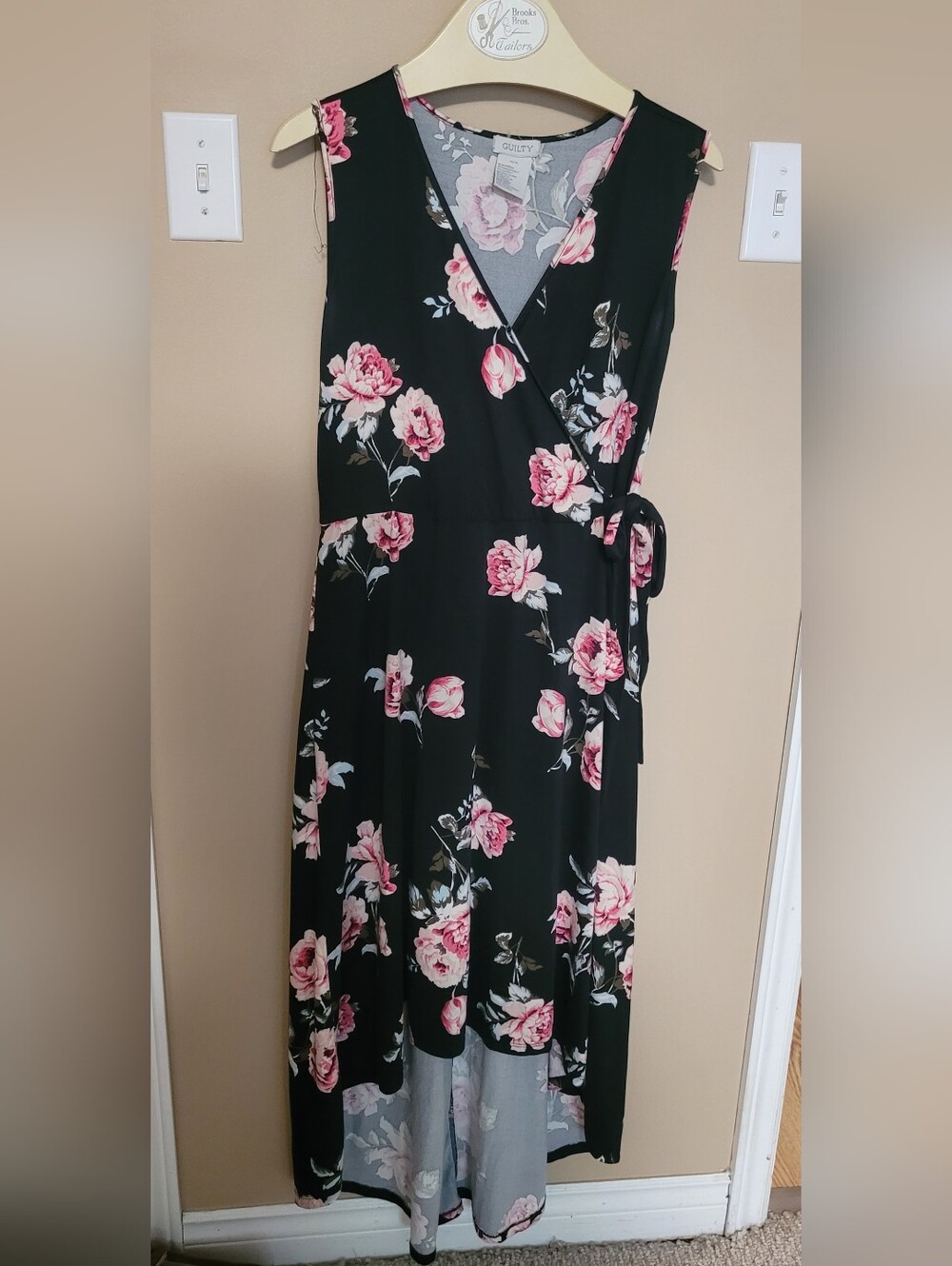 💜2 for $10💜 Bundle and save Floral Maxi Dress - Black with Pink Roses